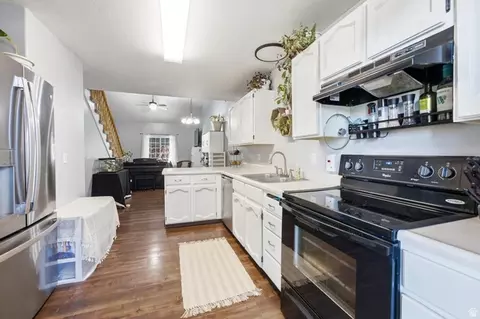 Kitchen - 1835 N 680 West W, Orem, UT 84057 photo 2 of 3