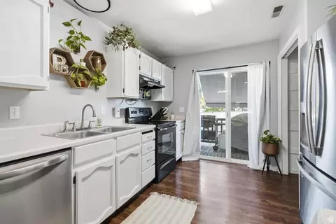 Kitchen - 1835 N 680 West W, Orem, UT 84057 photo 3 of 3