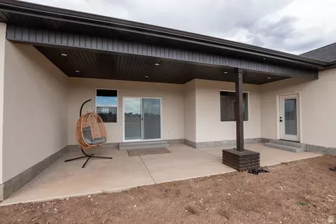 Exterior - 465 N 1000 E, Beaver, UT 84713 photo 5 of 10