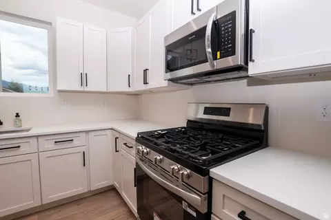 Kitchen - 465 N 1000 E, Beaver, UT 84713 photo 6 of 6