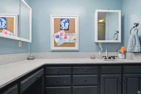 Bath - 1150 S 800 E, Lewiston, UT 84320 photo 2 of 4