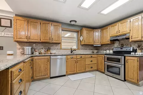 Kitchen - 1150 S 800 E, Lewiston, UT 84320 photo 3 of 3