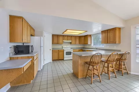 Kitchen - 886 W 1700 N, Mapleton, UT 84664 photo 1 of 1