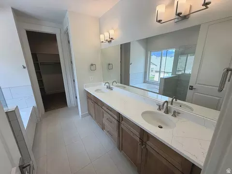 Bath - 454 N 950 E #004, American Fork, UT 84003 photo 1 of 3