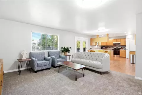 Living - 963 W 2730 S, Nibley, UT 84321 photo 1 of 1