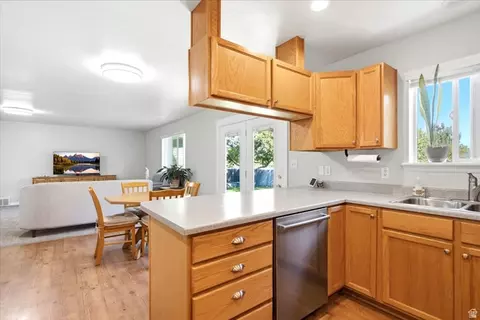 Kitchen - 963 W 2730 S, Nibley, UT 84321 photo 1 of 2