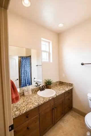 Bath - 10656 S Crescent Dr, Sandy, UT 84070 photo 2 of 3