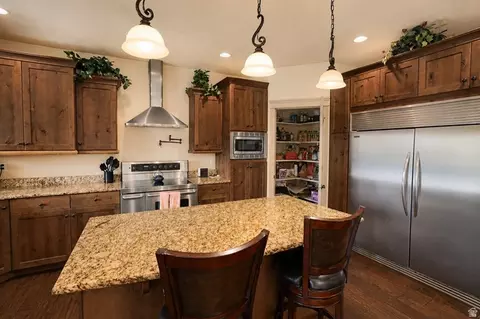 Kitchen - 10656 S Crescent Dr, Sandy, UT 84070 photo 1 of 4