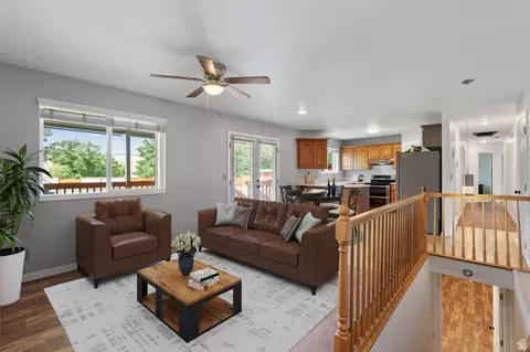 Living - 6354 S Clay Park Dr, Murray, UT 84107 photo 4 of 6