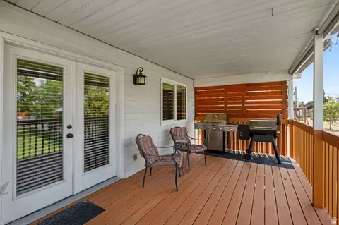 Exterior - 6354 S Clay Park Dr, Murray, UT 84107 photo 5 of 6