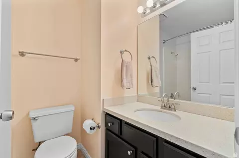 Bath - 6354 S Clay Park Dr, Murray, UT 84107 photo 1 of 3