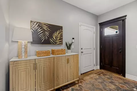 Entry Way - 3165 E 3935 S, Holladay, UT 84124 photo 8 of 9