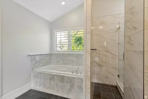 Bath - 3165 E 3935 S, Holladay, UT 84124 photo 6 of 10