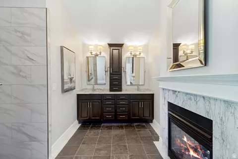 Bath - 3165 E 3935 S, Holladay, UT 84124 photo 3 of 10