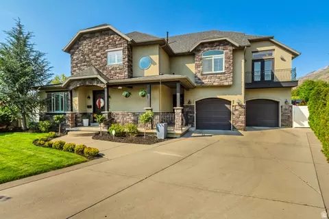 Exterior - 3165 E 3935 S, Holladay, UT 84124 photo 10 of 11