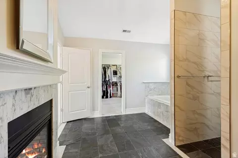 Bath - 3165 E 3935 S, Holladay, UT 84124 photo 5 of 10