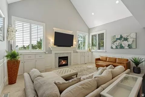 Living - 3165 E 3935 S, Holladay, UT 84124 photo 1 of 5