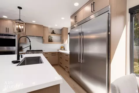 Kitchen - 2343 E Germania, Sandy, UT 84093 photo 4 of 5