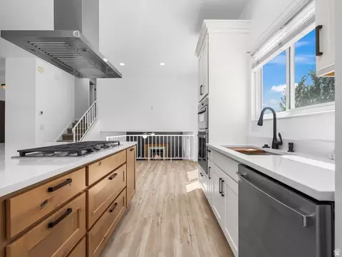 Kitchen - 2291 N 2050 E, Layton, UT 84040 photo 2 of 4