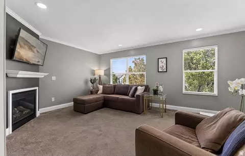 Living - 436 E Braidhill Dr #251, Draper, UT 84020 photo 2 of 2