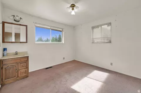 Bedroom - 3046 S 400 W, Bountiful, UT 84010 photo 1 of 3