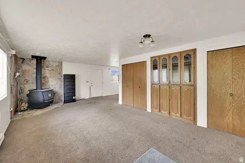 Living - 3046 S 400 W, Bountiful, UT 84010 photo 2 of 3