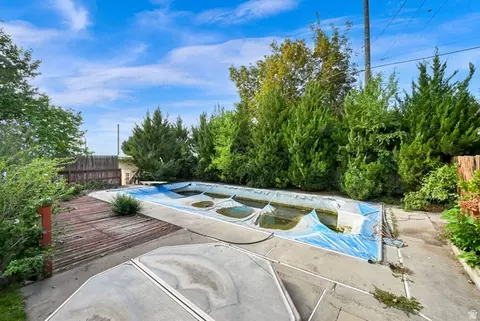Exterior - 3046 S 400 W, Bountiful, UT 84010 photo 6 of 6