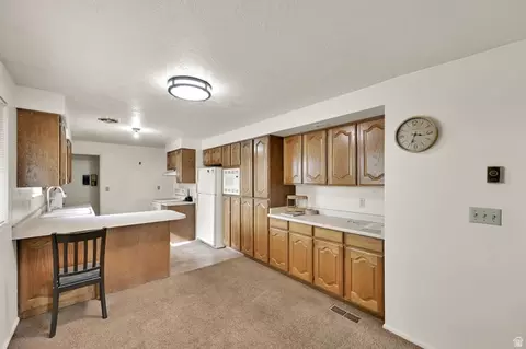 Kitchen - 3046 S 400 W, Bountiful, UT 84010 photo 2 of 2