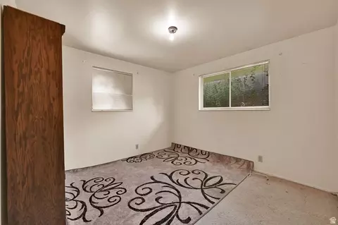 Bedroom - 3046 S 400 W, Bountiful, UT 84010 photo 2 of 3
