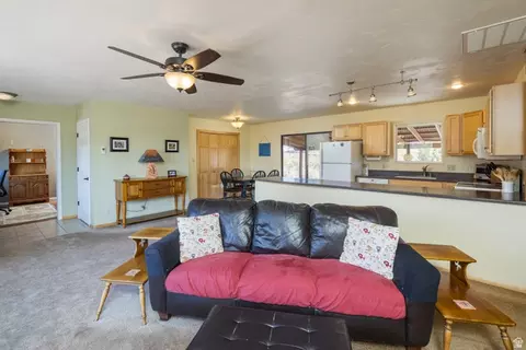 Living - 1687 Highland Dr N, Moab, UT 84532 photo 3 of 4