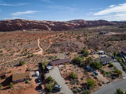 View/Area - 1687 Highland Dr N, Moab, UT 84532 photo 5 of 5