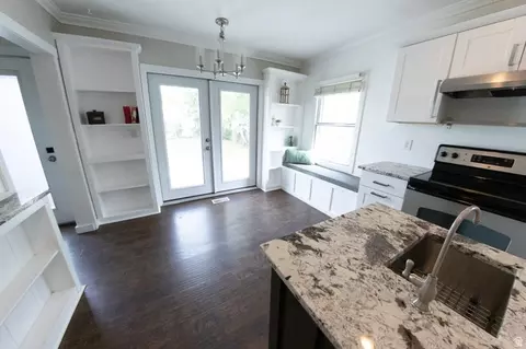 Entry Way - 665 E 1000 S, Clearfield, UT 84015 photo 1 of 2