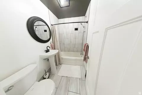 Bath - 665 E 1000 S, Clearfield, UT 84015 photo 2 of 2