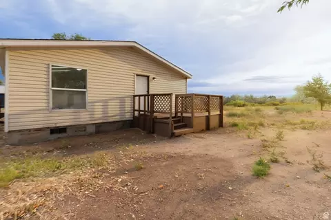Exterior - 265 E 100 N, Myton, UT 84052 photo 2 of 3