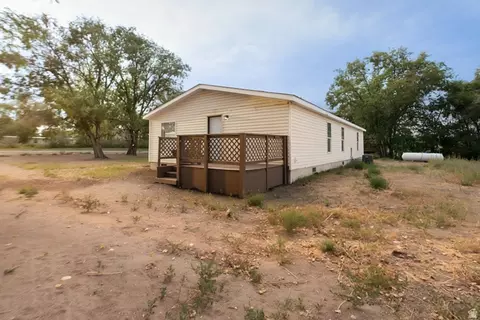 Exterior - 265 E 100 N, Myton, UT 84052 photo 1 of 3