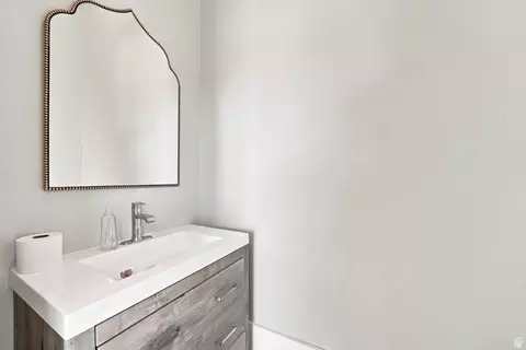 Bath - 461 S 300 E, Mona, UT 84645 photo 5 of 5