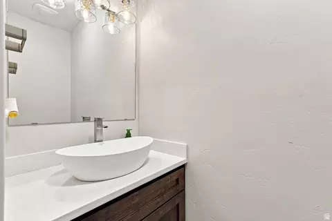 Bath - 461 S 300 E, Mona, UT 84645 photo 2 of 5