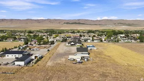 View/Area - 461 S 300 E, Mona, UT 84645 photo 4 of 6