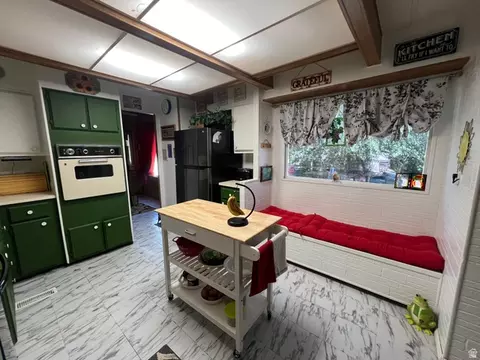 Kitchen - 419 S 200 E, Helper, UT 84526 photo 3 of 4