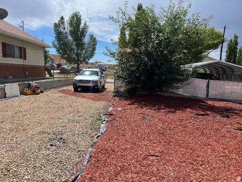 Exterior - 419 S 200 E, Helper, UT 84526 photo 5 of 10