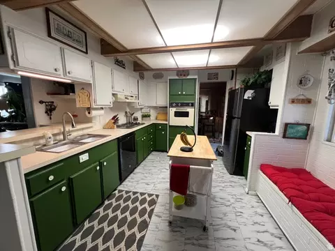 Kitchen - 419 S 200 E, Helper, UT 84526 photo 4 of 4