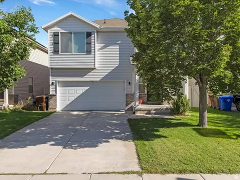 Exterior - 2139 E Summit Way N, Eagle Mountain, UT 84005 photo 3 of 5