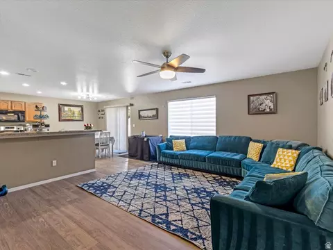 Living - 2139 E Summit Way N, Eagle Mountain, UT 84005 photo 2 of 4