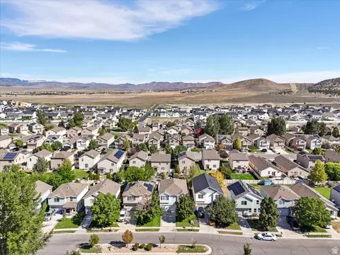 View/Area - 2139 E Summit Way N, Eagle Mountain, UT 84005 photo 5 of 5