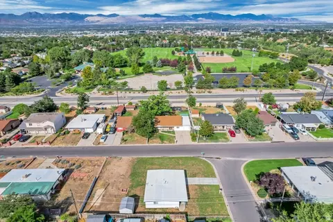 View/Area - 730 E Geranium St, Sandy, UT 84094 photo 7 of 7