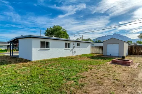 Exterior - 730 E Geranium St, Sandy, UT 84094 photo 2 of 3