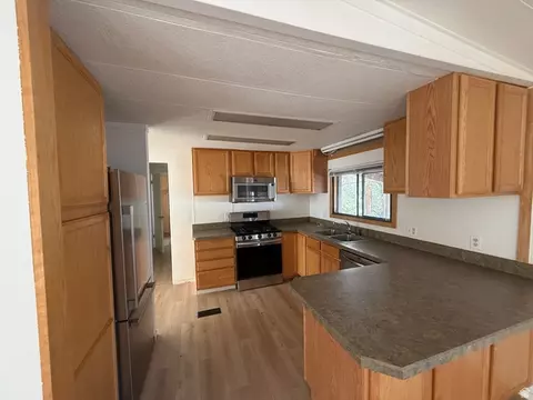 Kitchen - 254 E 200 S, Duchesne, UT 84021 photo 1 of 2