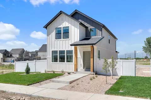 Exterior - 2027 E Corriente Dr, Salem, UT 84653 photo 2 of 5