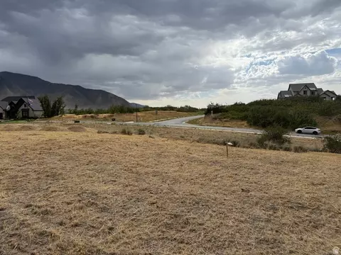 3235 S Twin Holw E #32, Mapleton, UT 84664 photo 7
