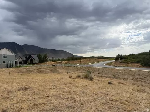 3235 S Twin Holw E #32, Mapleton, UT 84664 photo 8